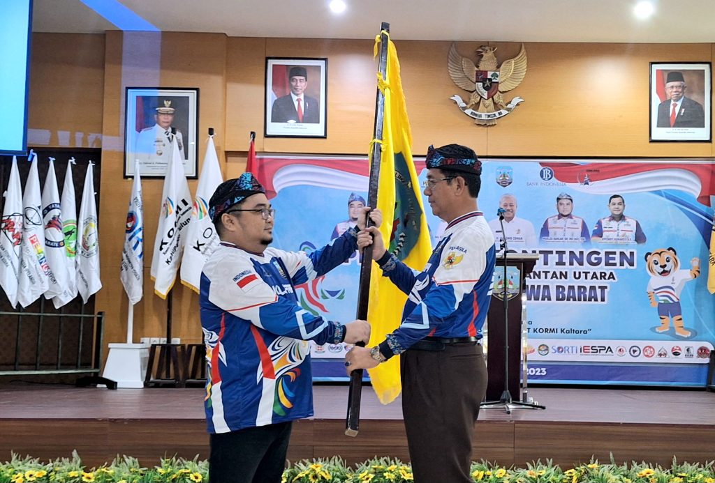 Read more about the article Wagub Yansen Beri Semangat 174 Atlet KORMI Kaltara ke Fornas VII 2023 Jawa Barat